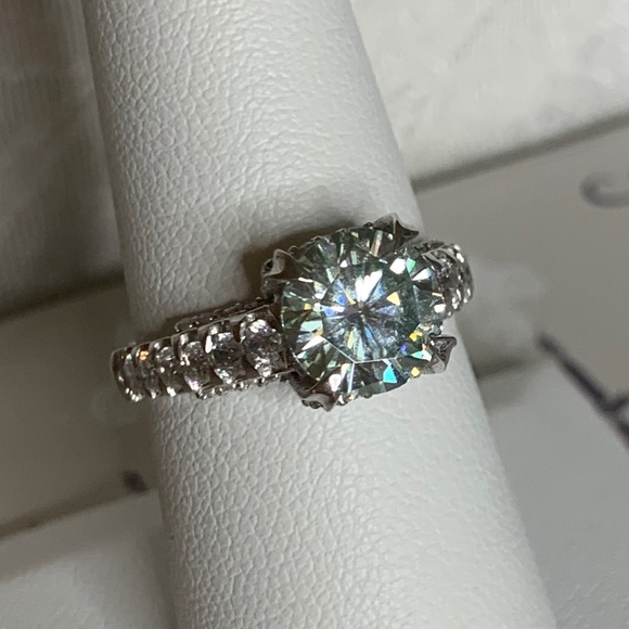 2.0 Carat Ice Blue Moissanite Ring - Picture 15 of 15